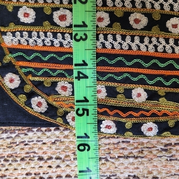 EMBROIDERED Vest | size MEDIUM - Picture 5 of 6